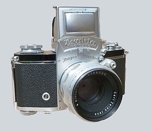 Exakta Varex 11a Kamera Ostalgie_edited.jpg