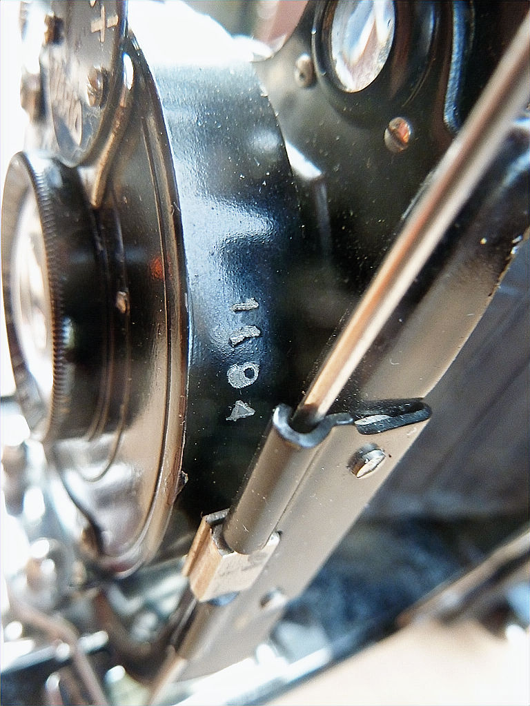 Shutter No  1194 Dollond Owl Camera