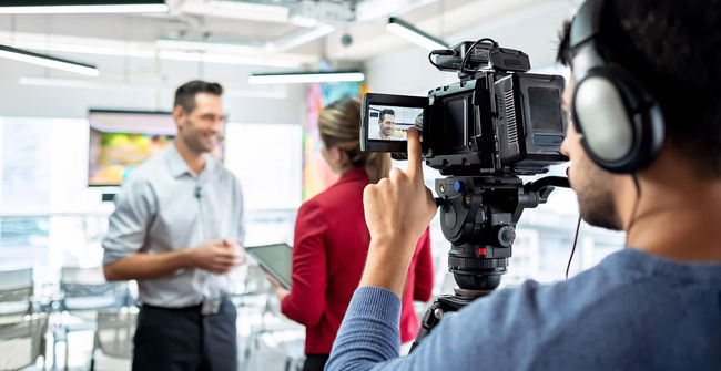Behind The Scenes: Crafting Irresistible Marketing Videos For Your Business