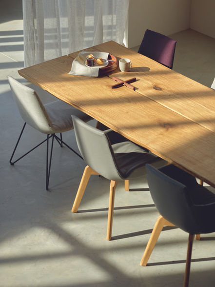 エヒトツァイト　ダイニングテーブル　オーク　粗磨き仕上げ