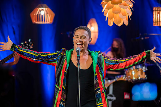 "Silvero interpreta Belchior" em duas sessões - ingressos à venda para 20h30