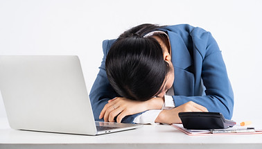 young-asian-businesswoman-working-concept.jpg