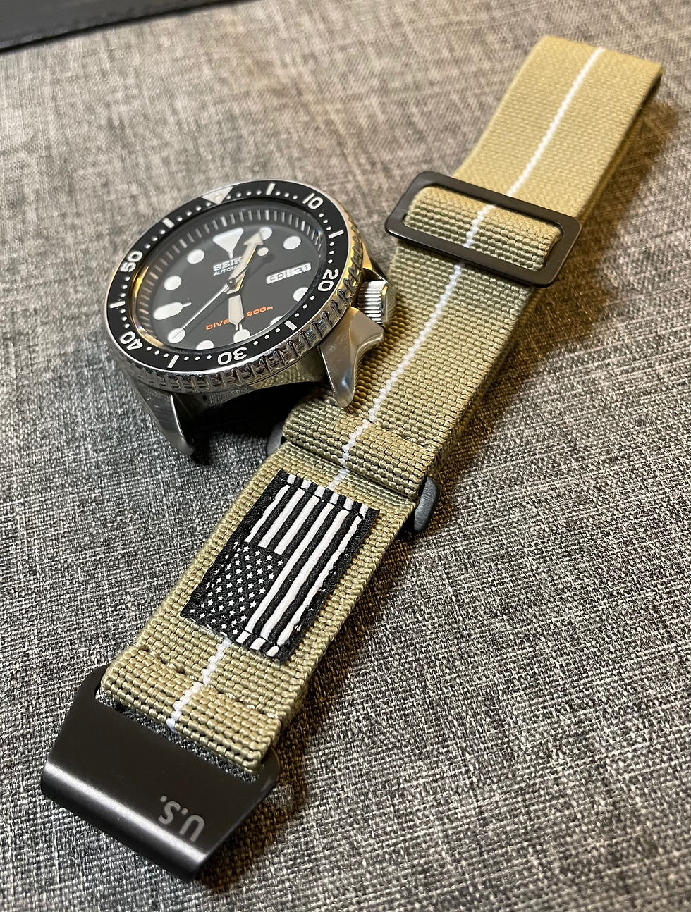 Thumbnail: Exclusive US Marine Nationale (MN) Nylon Strap - Khaki White -PVD Steel
