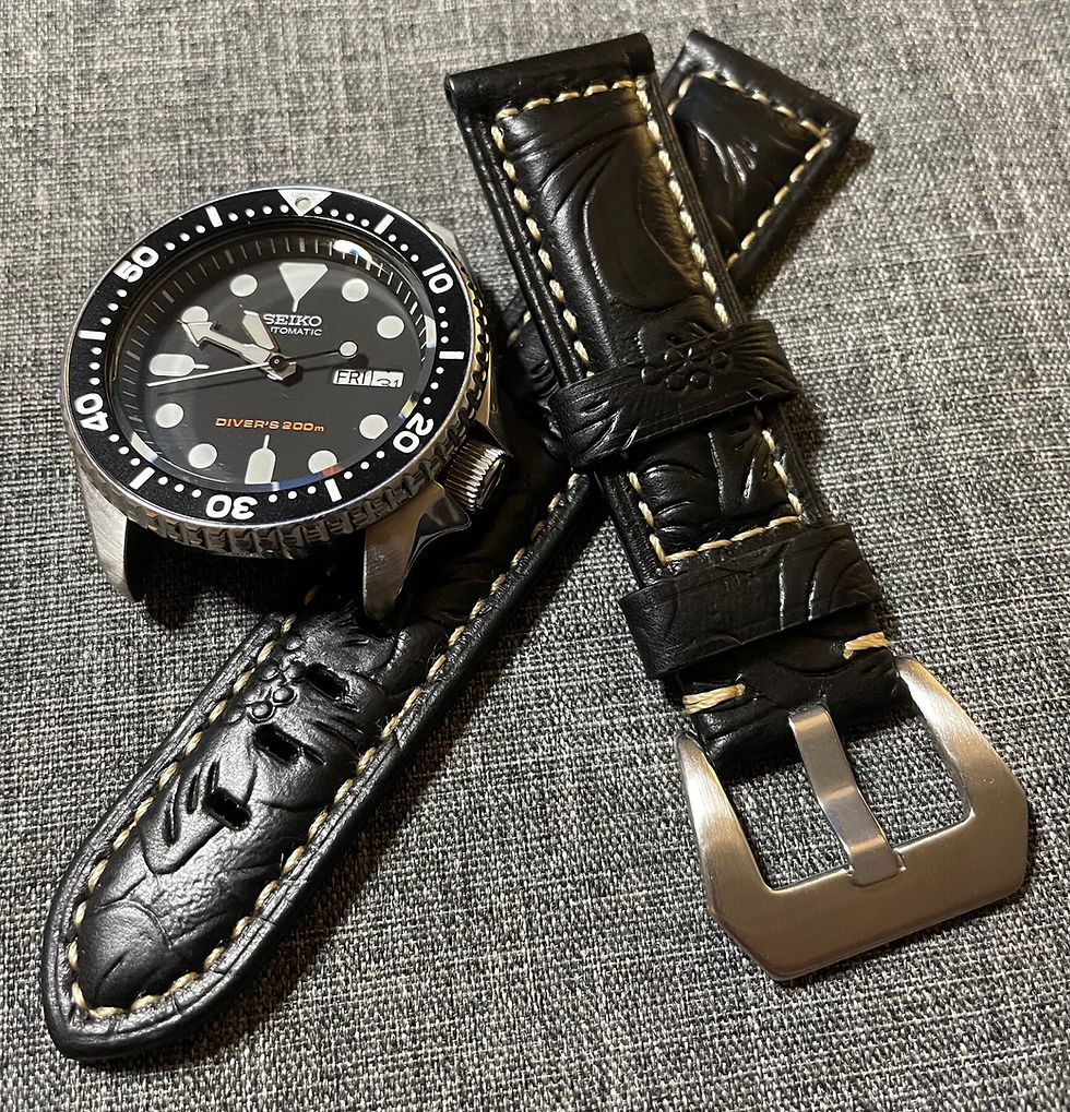 Thumbnail: Premium tanned leather / Floral pattern watch strap / Black