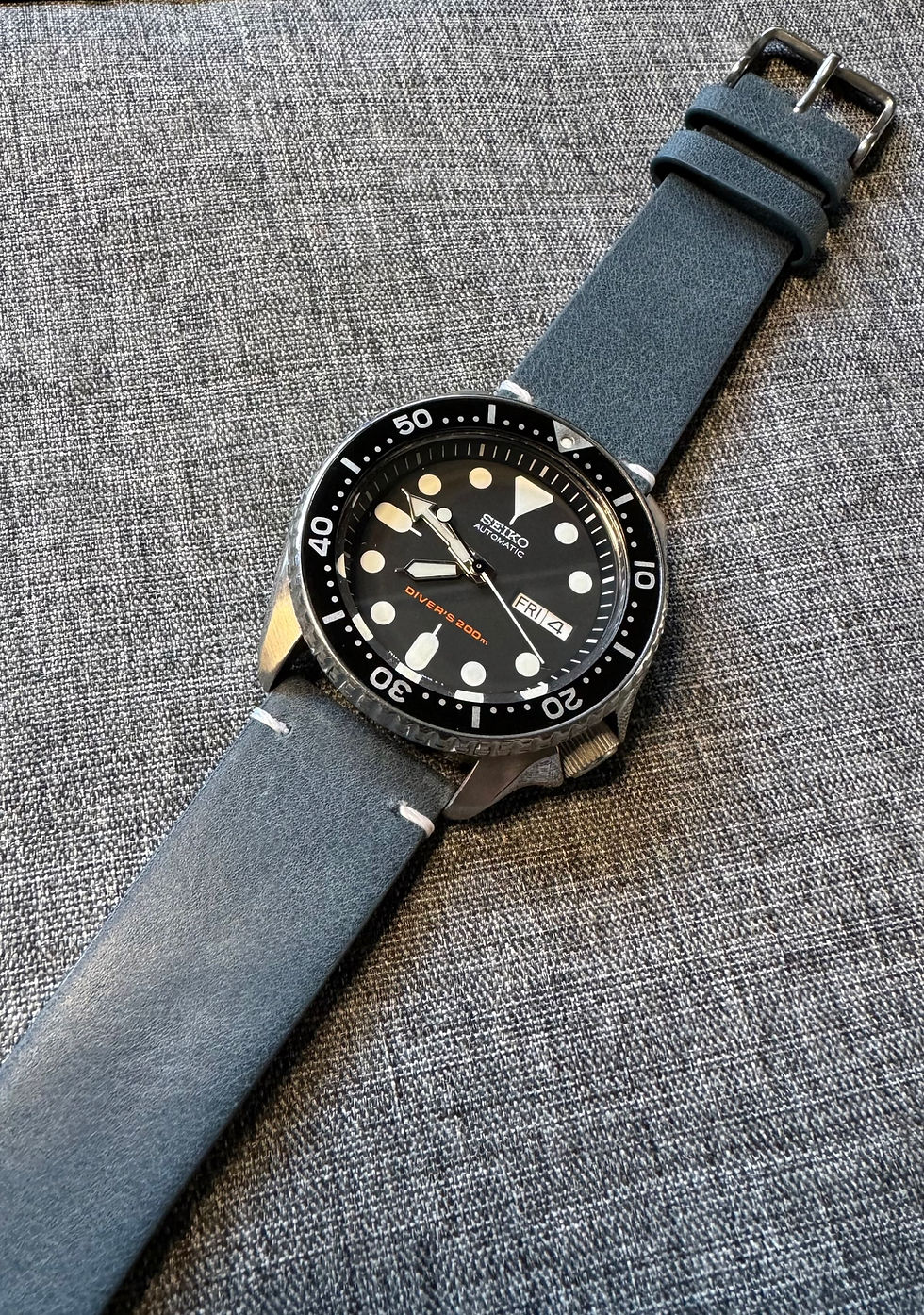 Thumbnail: Full Grain Vegetable Tanned Italian Leather strap - V Stitch - Grey Blue 20/22