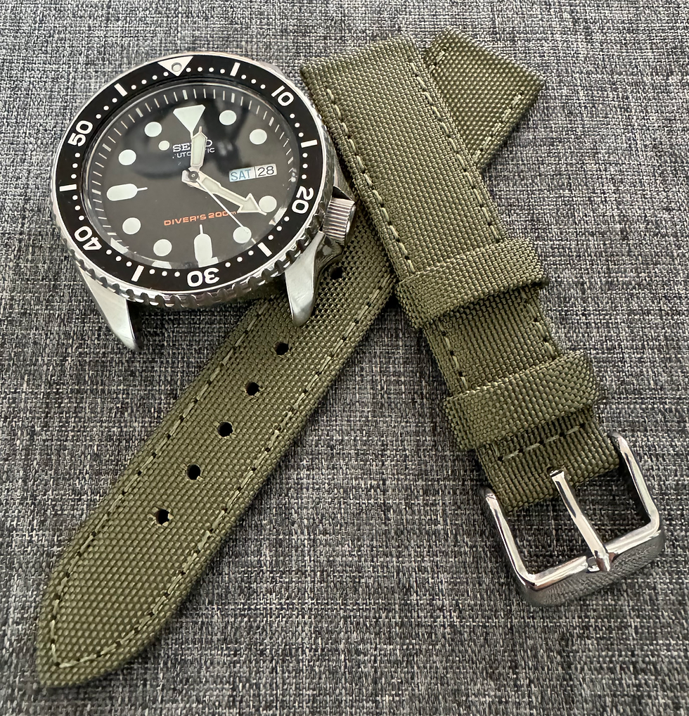 Thumbnail: Sailcloth Leather Stitched / Military Green