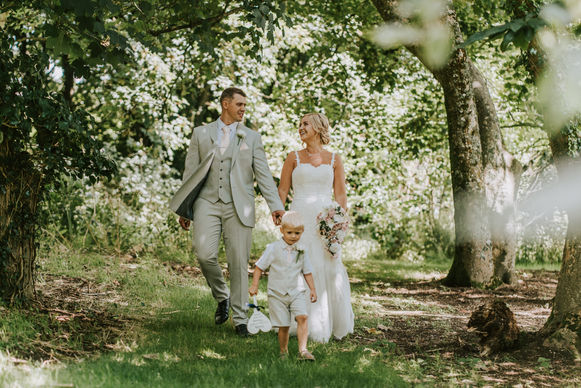 Family elopement with BoHo Cornwall Elopements