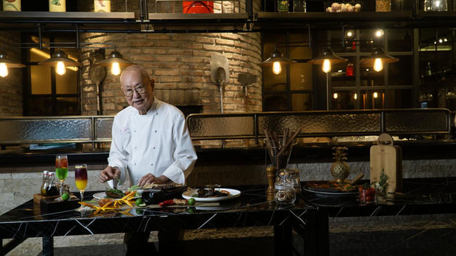 Aryaduta Menteng Persembahkan 'Legends Meet Legends: Ramadan Nusantara Journey' Gandeng Chef William Wongso