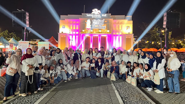 Yukmakan Hunt Snap Share 'Bandung Tempo Doeloe' Ramaikan Festival Kuliner Bandung