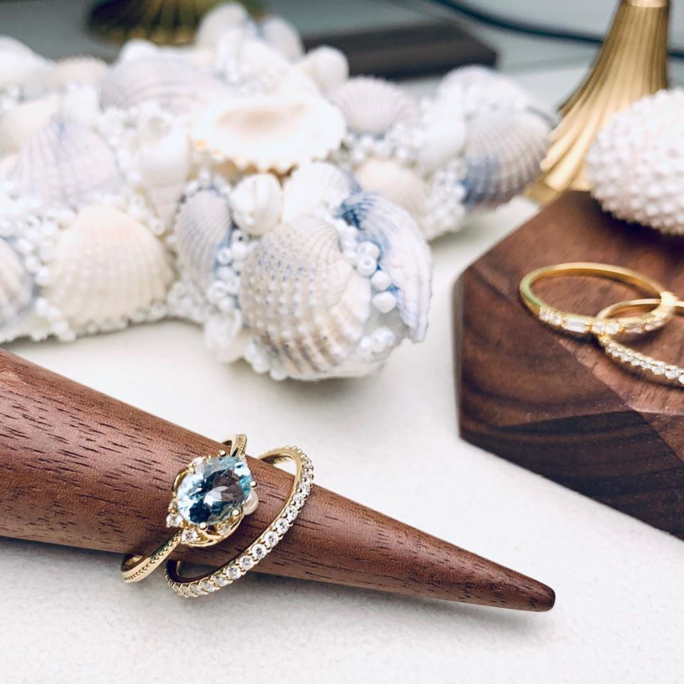 縮圖：18K 一圈鑽戒