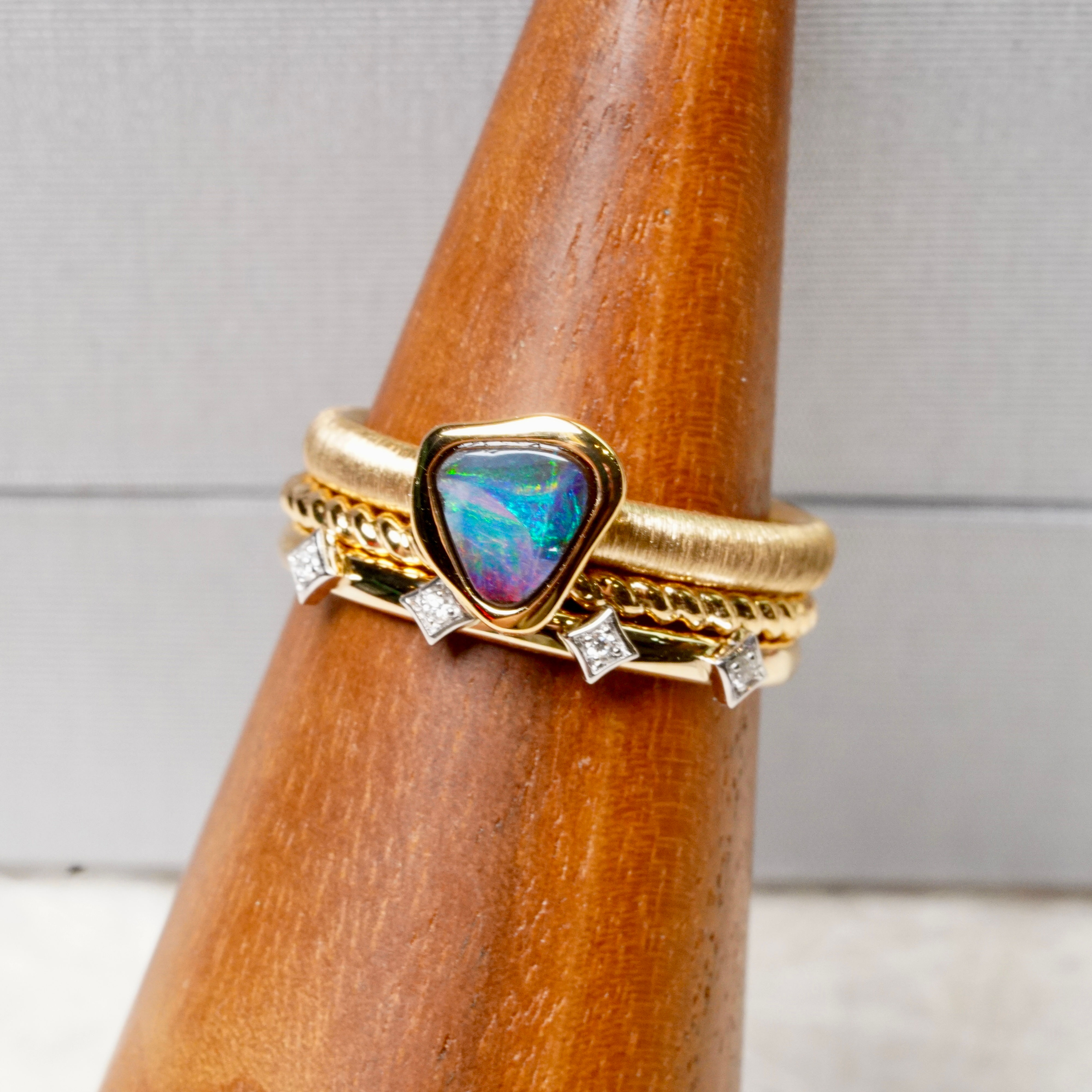 設計師單品 - 18K 礫貝蛋白石星芒戒指組合 （三枚戒指）