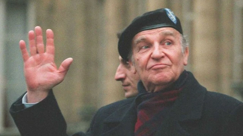 Aliya İzzetbegovic fotoğrafı