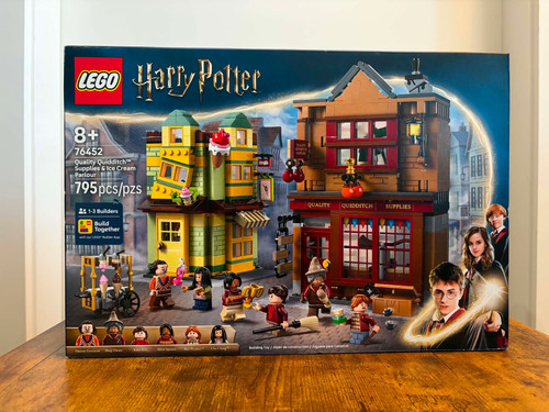 76452 Quality Quidditch™ Supplies & Ice Cream Parlour | Brick Rental