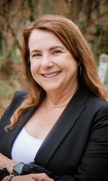 Myra Headshot_edited.jpg