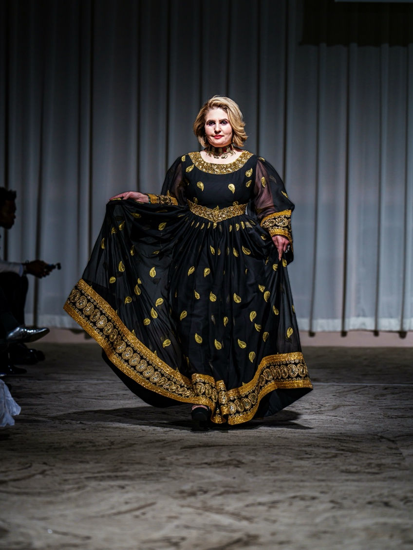 Thumbnail: Afghan clothes 