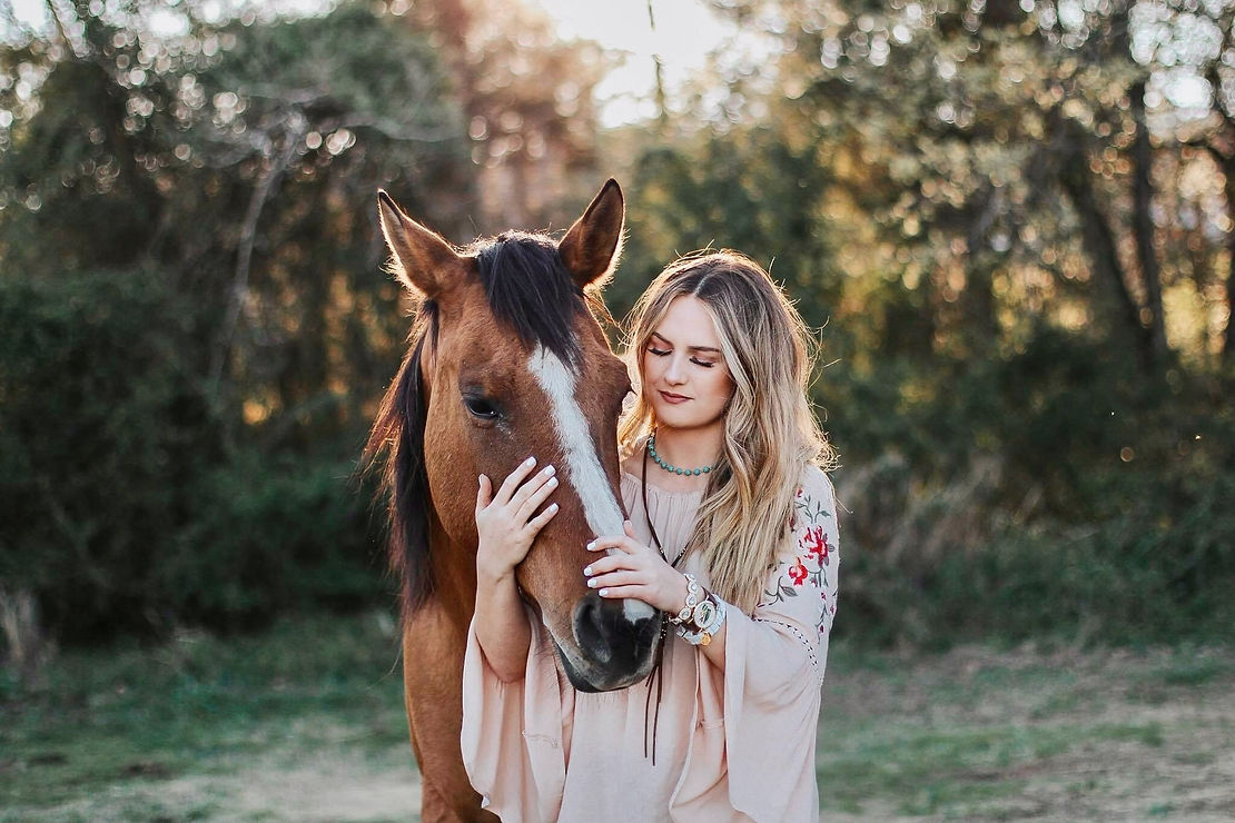 Morales_Photo_and_Film_Senior_Rachel_2022_10.JPEG