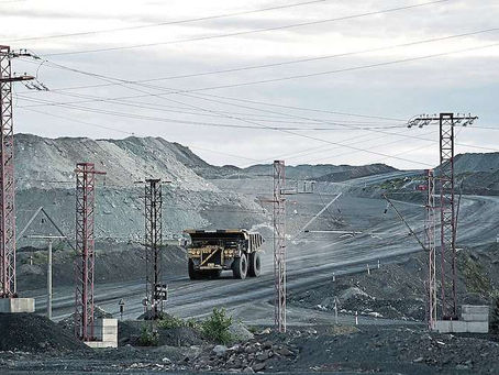 Ingemmet presenta hoja de ruta 2026 para modernización y transformación digital del sector minero-energético