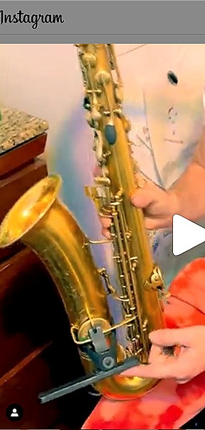 sax%20stand_edited.jpg