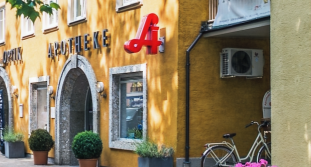Außenfassade der Apotheke zum heiligen Martin