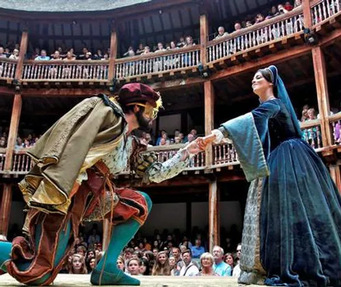 globe-theatre.jpg.webp