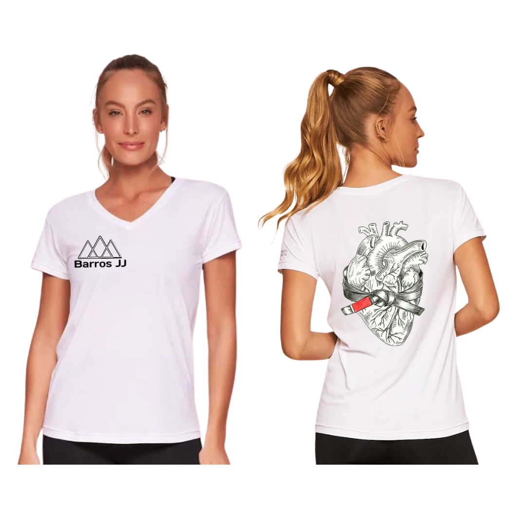 Camiseta - Feminina -  Coração de Faixa Preta