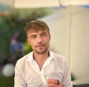 Oliver Drakeford, LMFT - Online Therapy