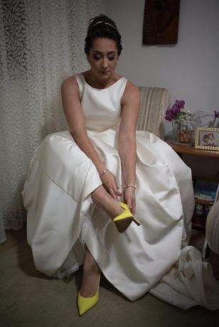 Miniatura: Vestido de noiva minimalista em cetim Pronovias