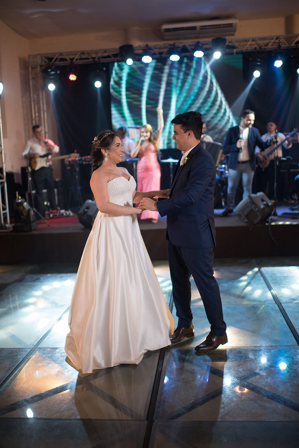 Miniatura: Vestido de noiva princesa minimalista Tici Sampaio