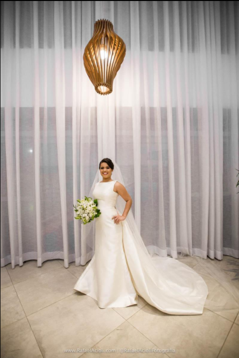 VESTIDO DE NOIVA MINIMALISTA ROSA CLARA