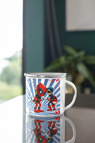 Taza Enlozada Capitán América & Deadpool En Acción Blanco Regalo Capitán