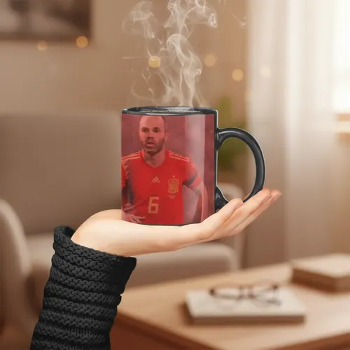 Taza Magica Andres Iniesta Estrellas Del Futbol Negro Andres Iniesta Barza