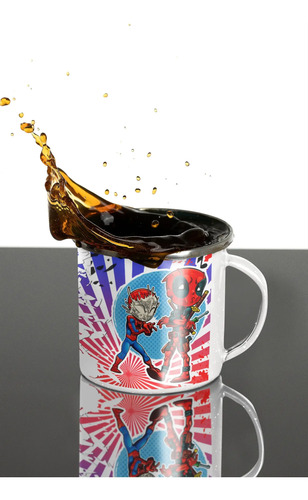 Taza Enlozada Aventuras Tejidas - Deadpool Y Spider-man Blanco Deadpool Vs