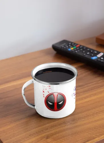 Taza Enlozada Aventuras Tejidas - Deadpool Y Spider-man Blanco Deadpool Vs