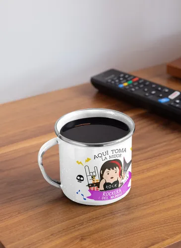 Taza Enlozada Estrella De Rock Femenina - Riffs Y Rebeldía Blanco Regalo