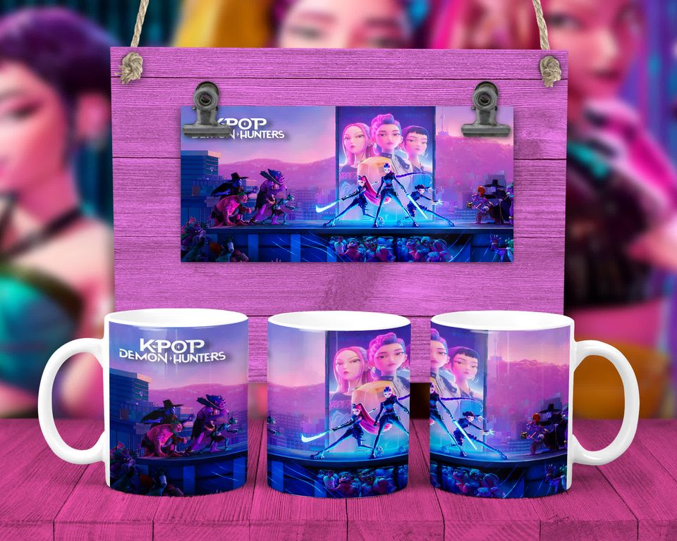 Taza Cerámica 11oz KPOP Demon Hunters Concierto vs Demonios Panorámica