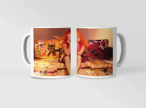 Taza Karol G - Estrella Del Reggaetón Blanco