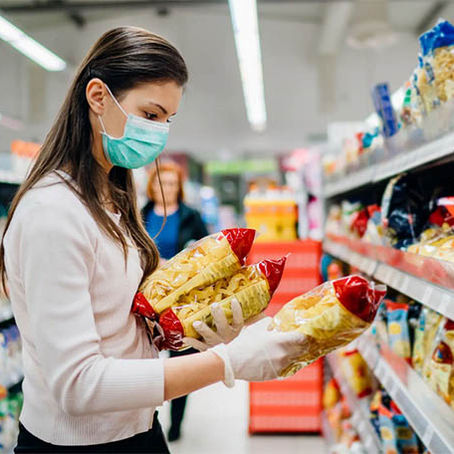 Covid-19: Mais de 50 tipos de estabelecimentos podem continuar abertos no confinamento geral