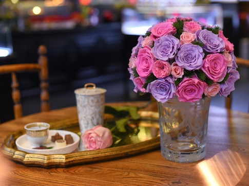 Forever Rose Launches Versace Collection