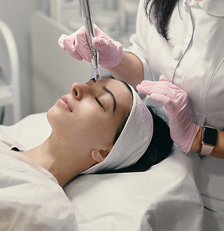 Aesthetic treatment at Mayari Med Aesthetics