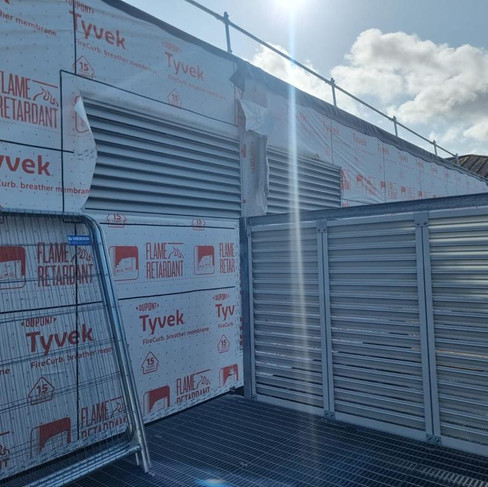 Louvre screens, weather louvres, louvres, screening, facades, doors, gates, plantscreen, natural ventilation, wall vent, healthcare, metal, aluminium, ppc, polyester powder coated, construction industry, design, architecture design, manufacturing, installation, building