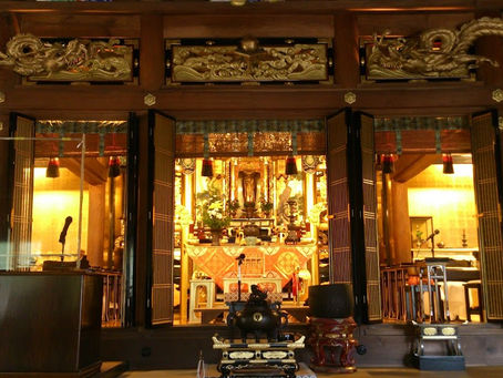 お内陣、バージョンアップ。