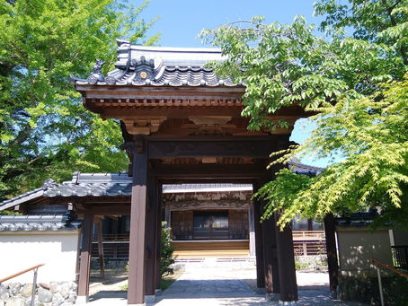 応接空間の戸を取り払って初夏の風~~♪