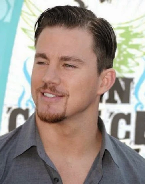 extended goatee