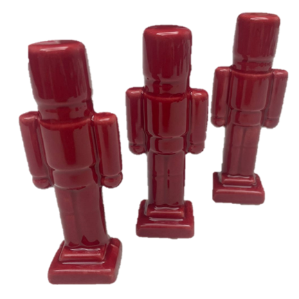 Trío de Cascanueces Navideños de Cerámica – 10 cm