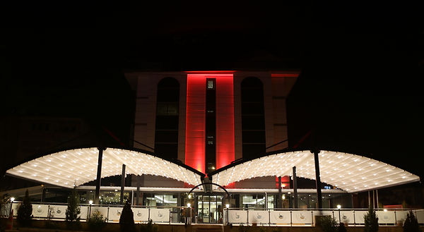 img1.jpg