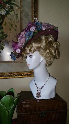 Thumbnail: Colorado rose hat