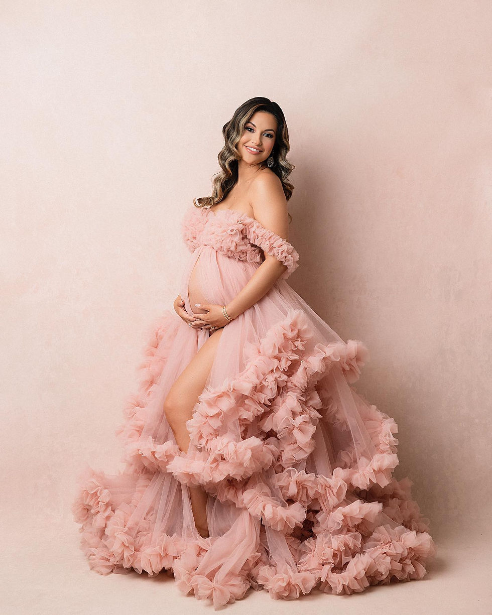 Light Pink Maternity Dresses for Photoshoot