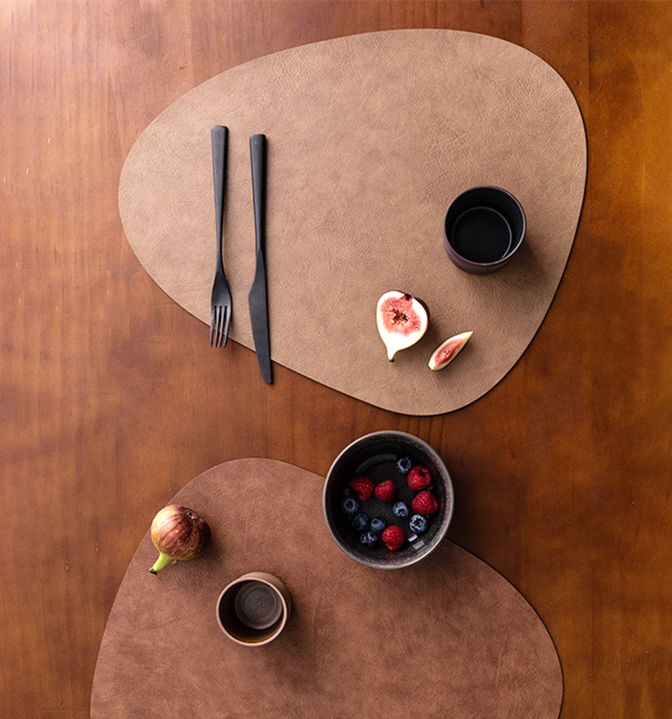 Elegant Leather Dining Mat with Heat Guard