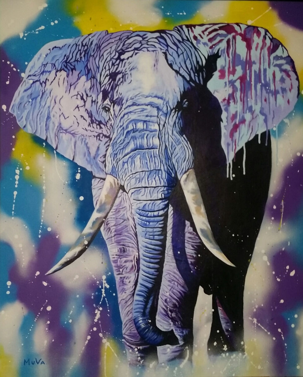 L'Eléphante (En voie de disparition)