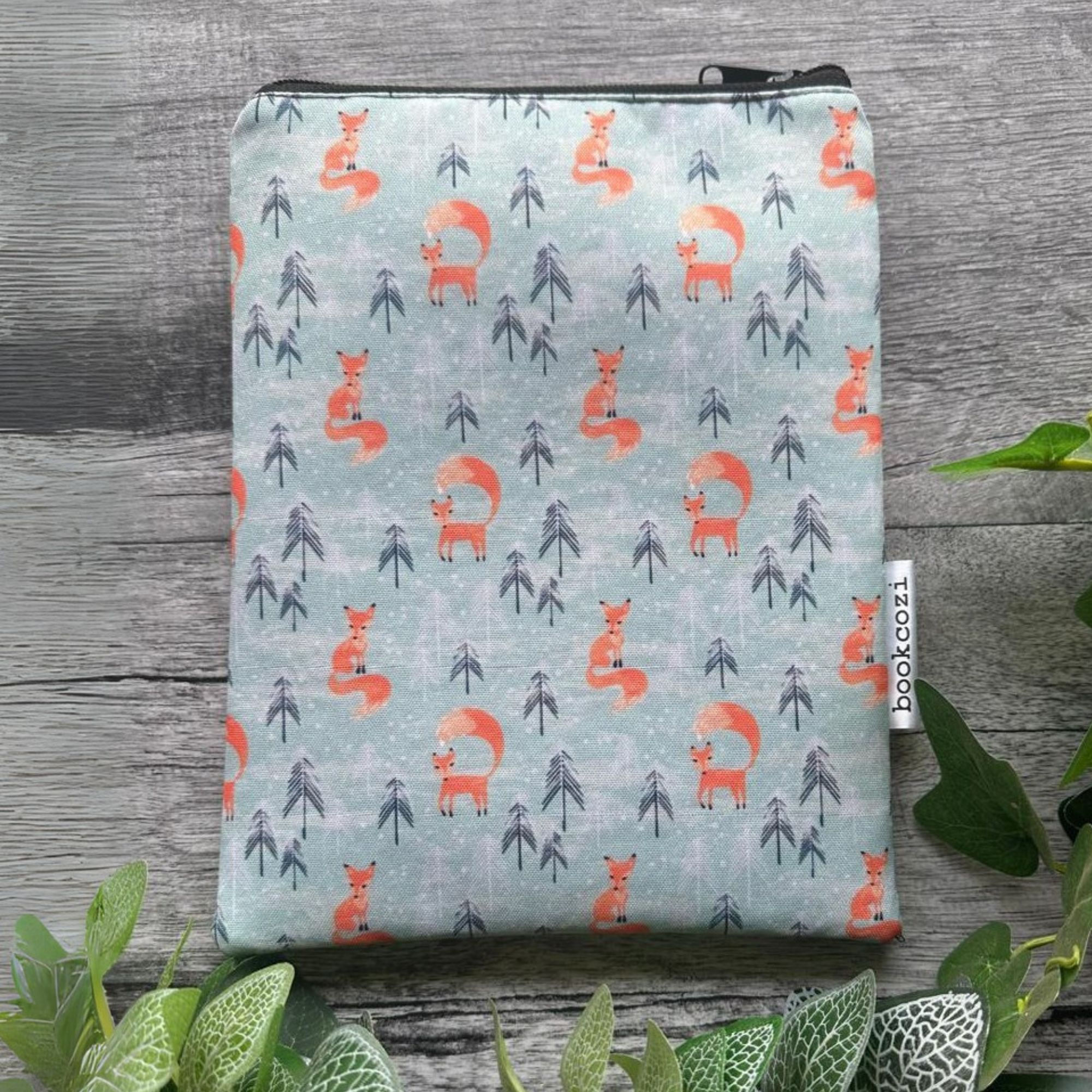 Book Sleeve: Winter Fox